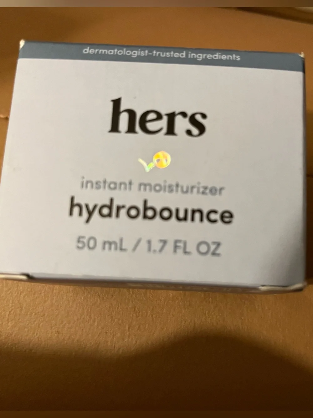 hers Hydrobounce Instant Moisturizer – Pale Blue